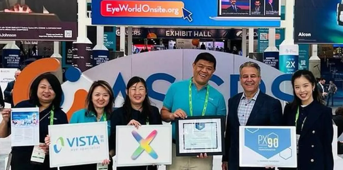 vista eye's credentials